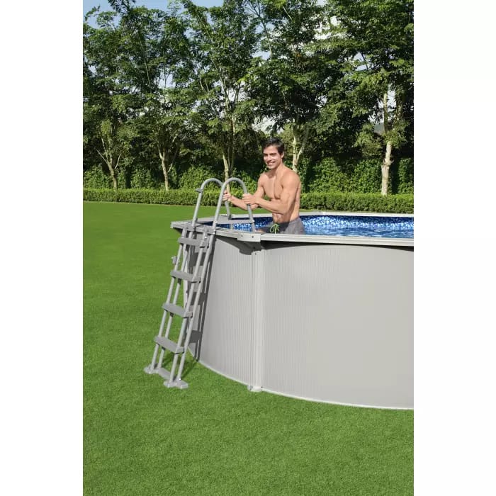 Стальной бассейн Bestway 56566 BW, Hydrium 300х120см, 7630л, песочный фильтр-насос, лестница, тент, подстилка, попл.-доз. фото 4